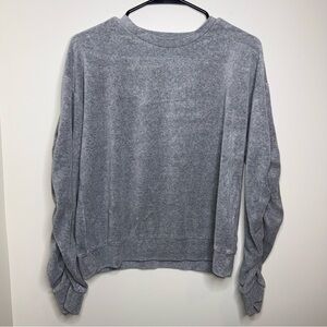 🖤Forever 21 Heather Gray Velvet Crew Neck Sweater